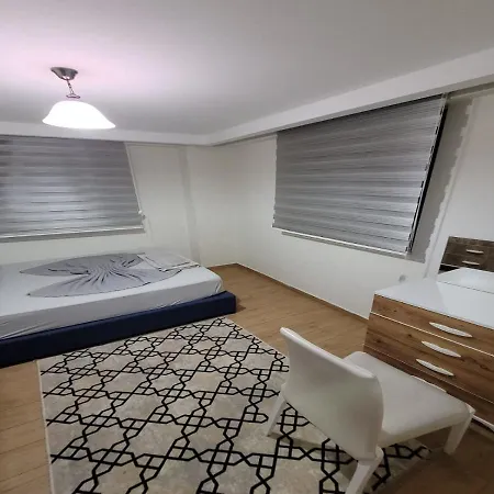 Ay Apartment *