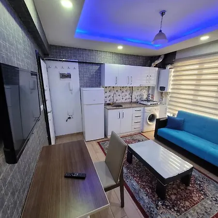 Ay Apartment *